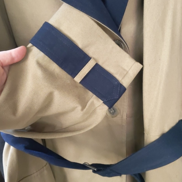 ASOS Curve Trench - Picture 4 of 8